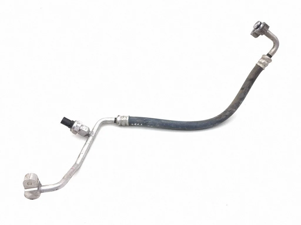 Air conditioning (A/C) pipe/hose
