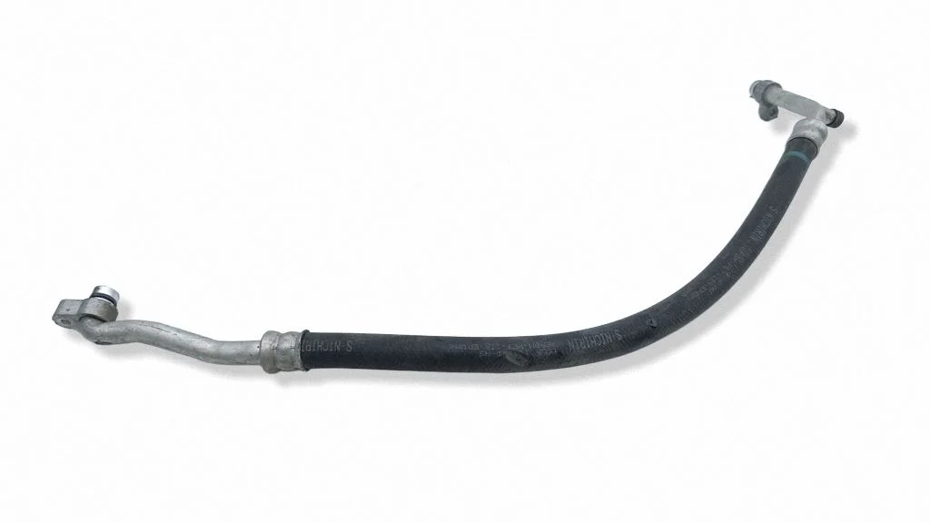 Air conditioning (A/C) pipe/hose