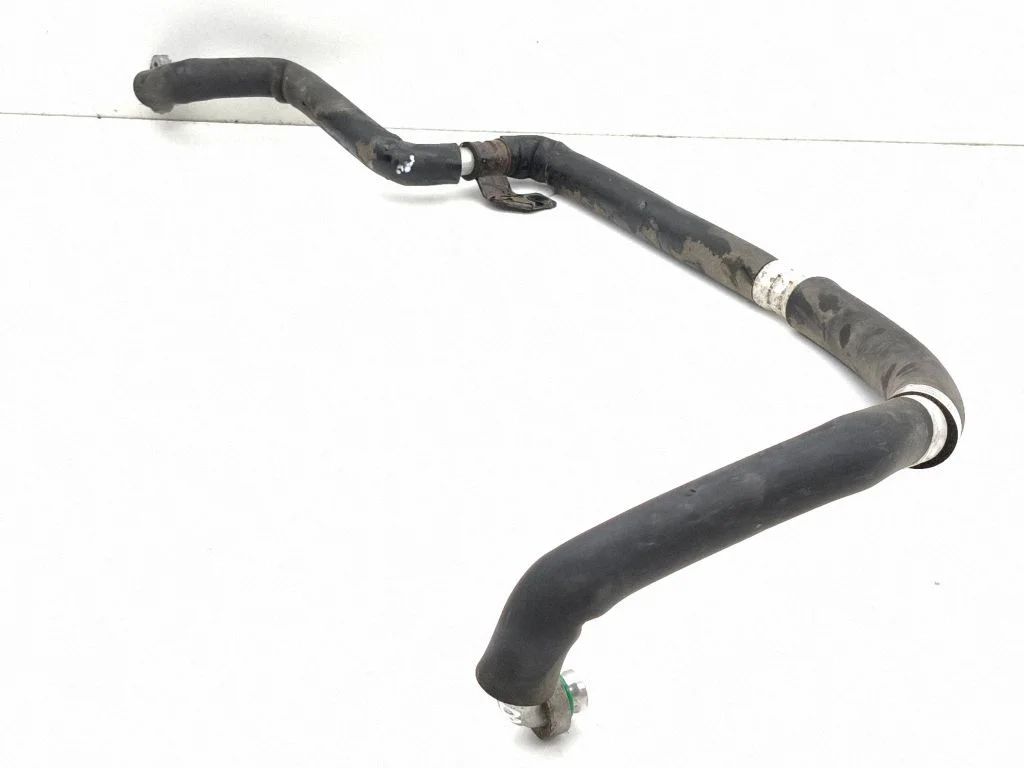 Air conditioning (A/C) pipe/hose