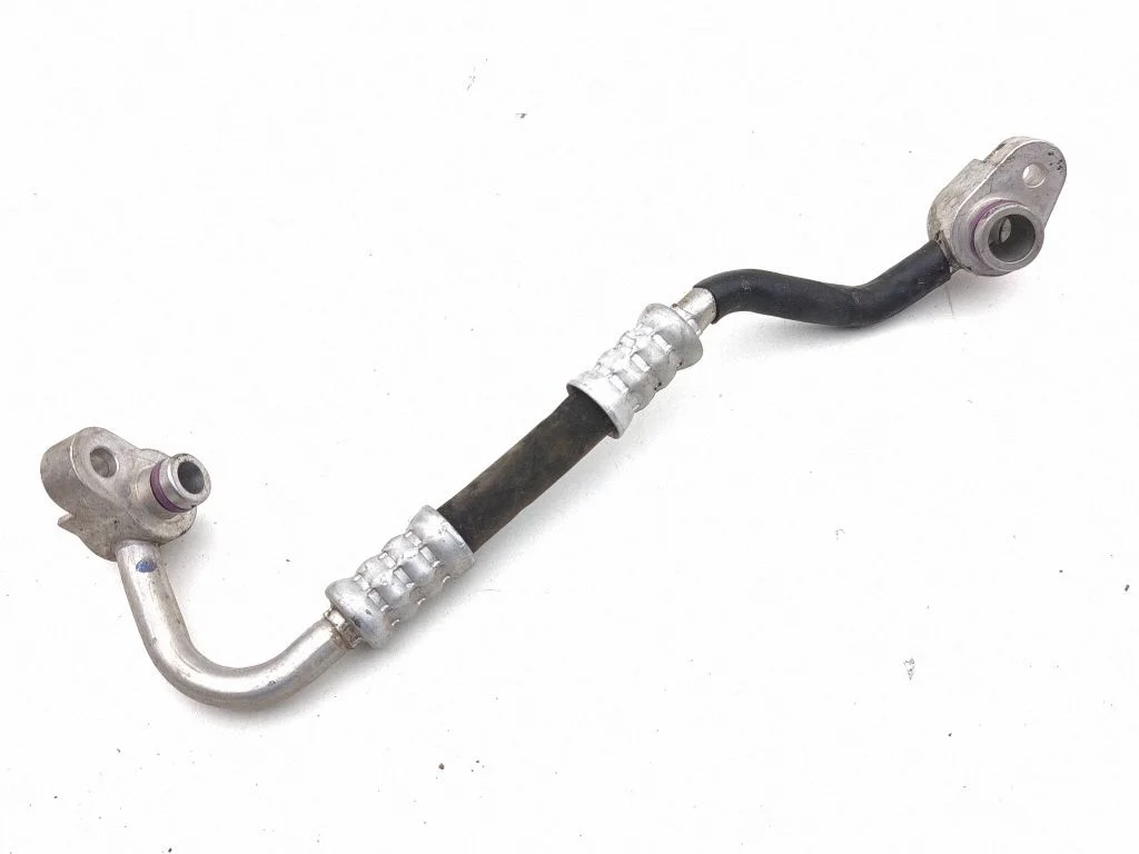 Air conditioning (A/C) pipe/hose