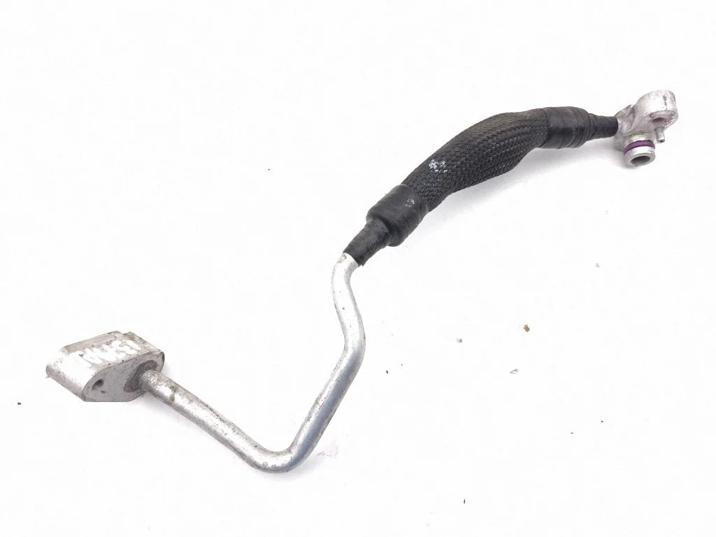 Air conditioning (A/C) pipe/hose – front right