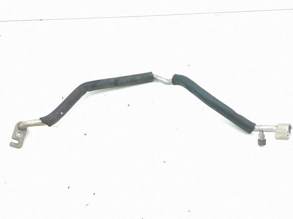 Air conditioning (A/C) pipe/hose