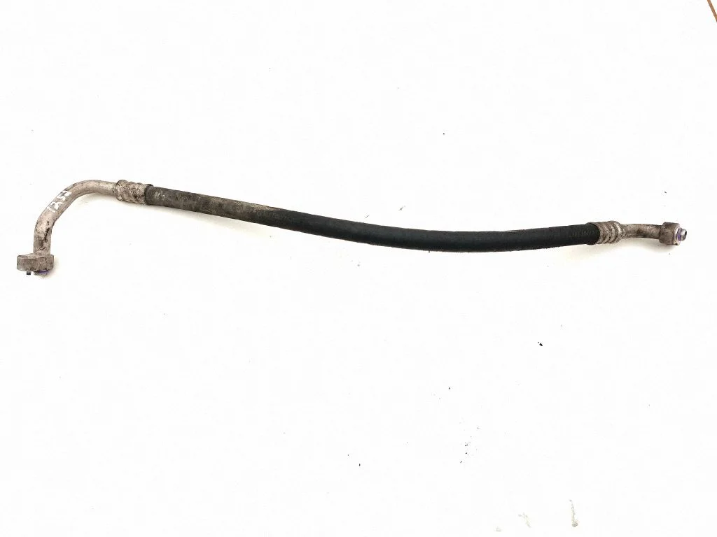 Air conditioning (A/C) pipe/hose