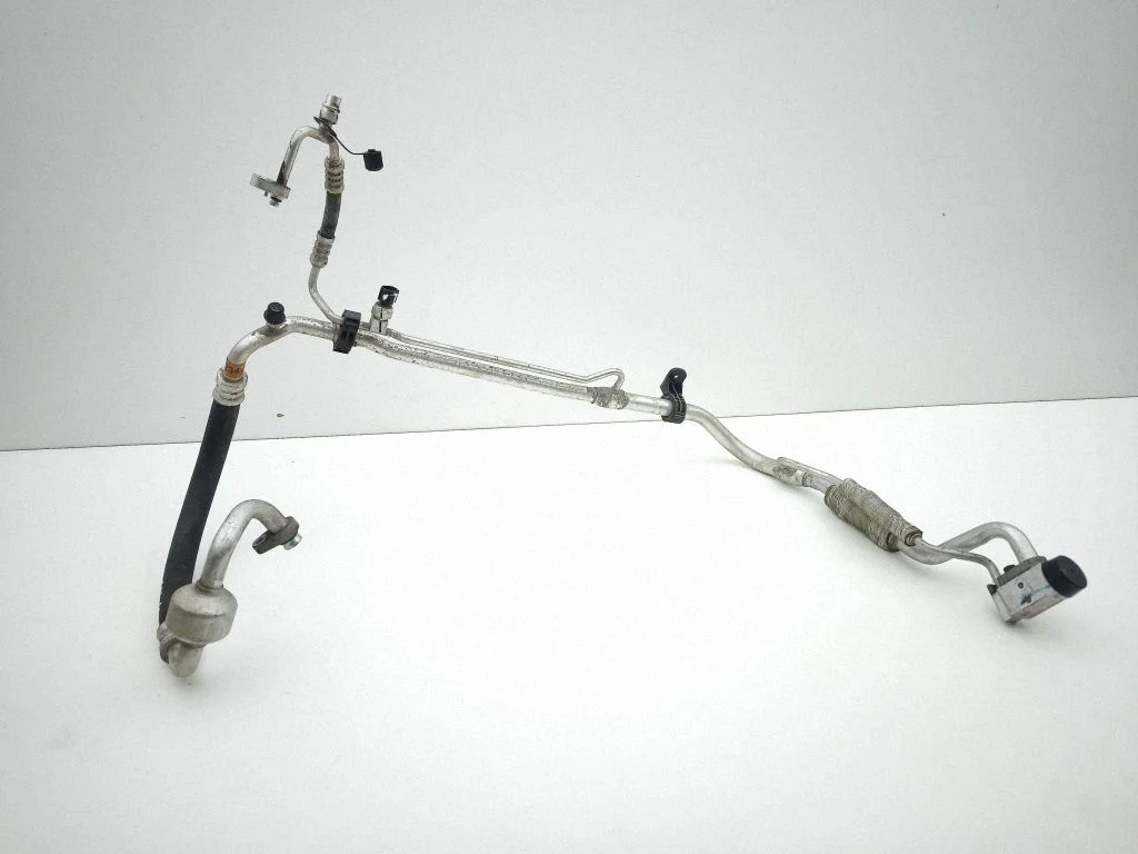Air conditioning (A/C) pipe/hose 97775N7270