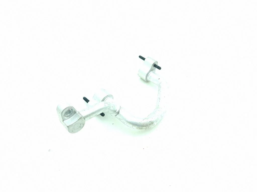 Air conditioning (A/C) pipe/hose