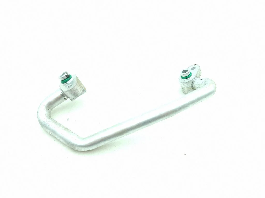 Air conditioning (A/C) pipe/hose
