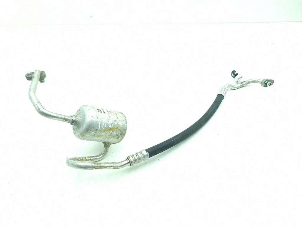 Air conditioning (A/C) pipe/hose 97762HF110
