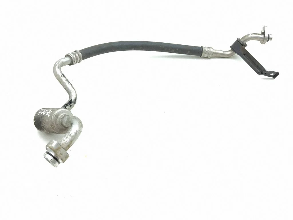 Air conditioning (A/C) pipe/hose