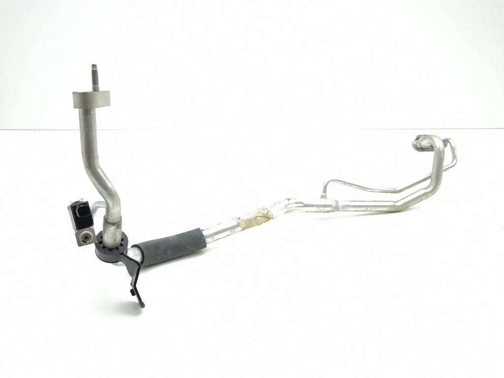 Air conditioning (A/C) pipe/hose