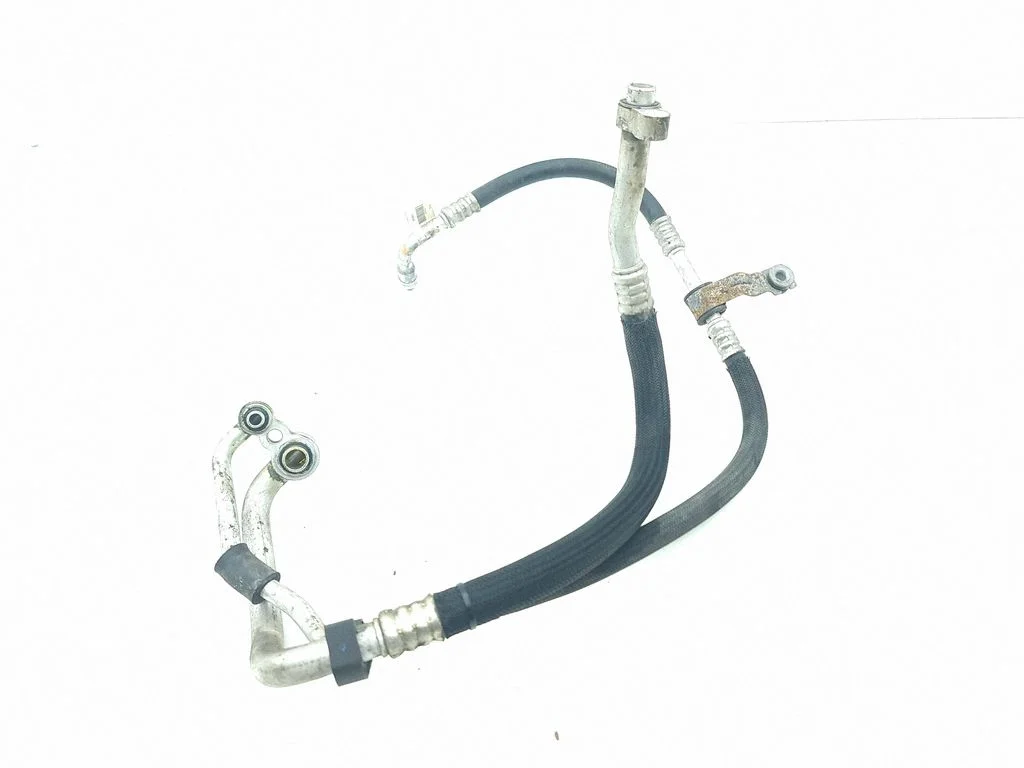Air conditioning (A/C) pipe/hose