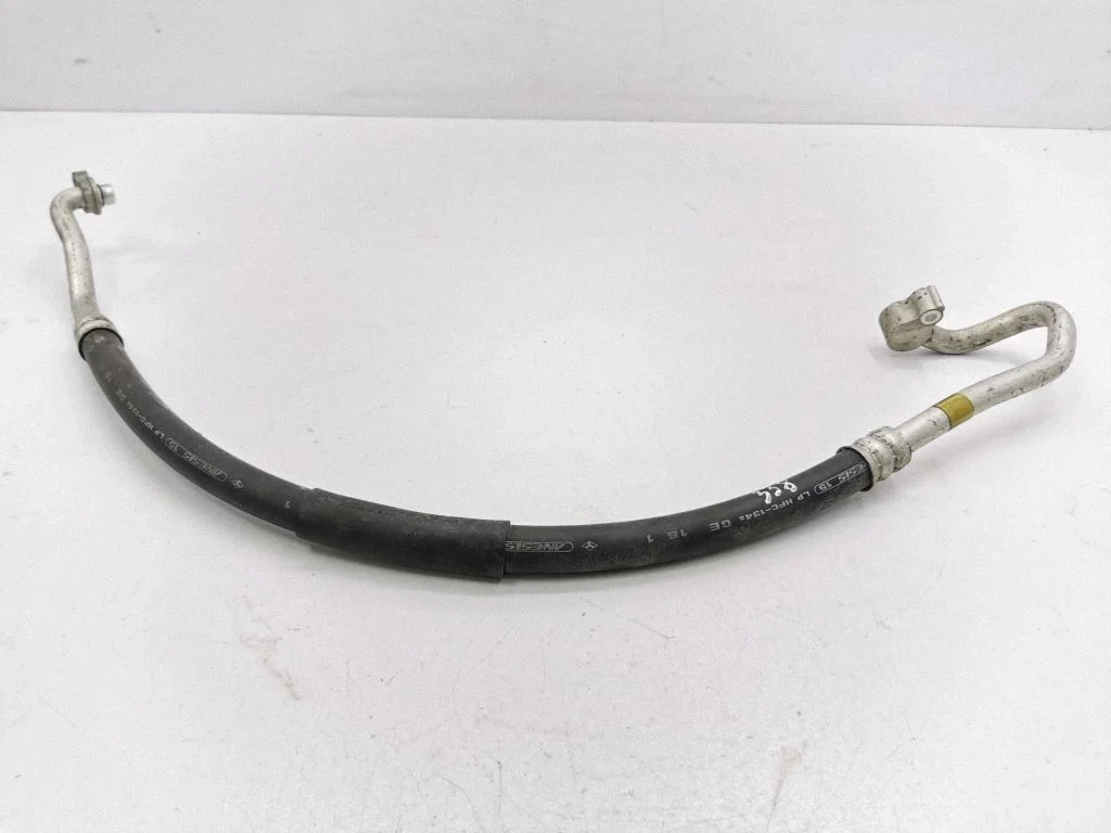 Air conditioning (A/C) pipe/hose
