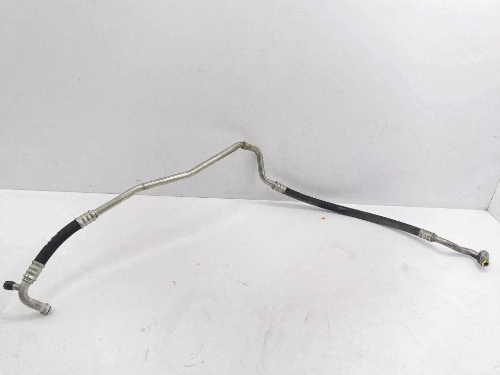 Air conditioning (A/C) pipe/hose