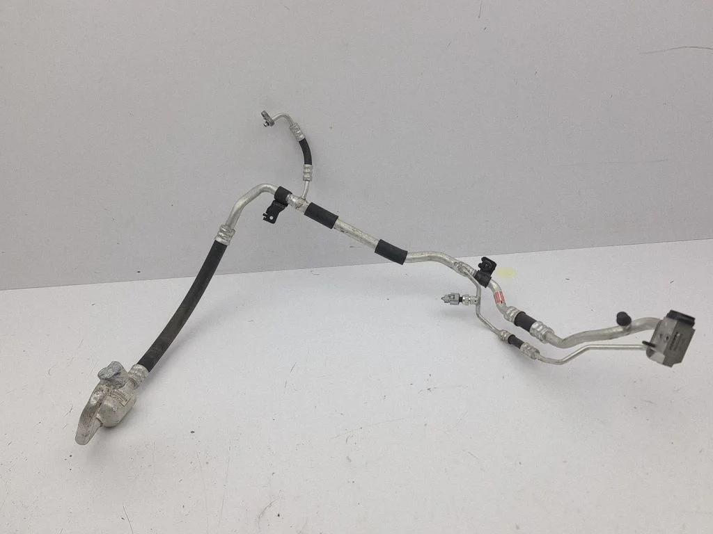 Air conditioning (A/C) pipe/hose – KIA Stonic (2017-)