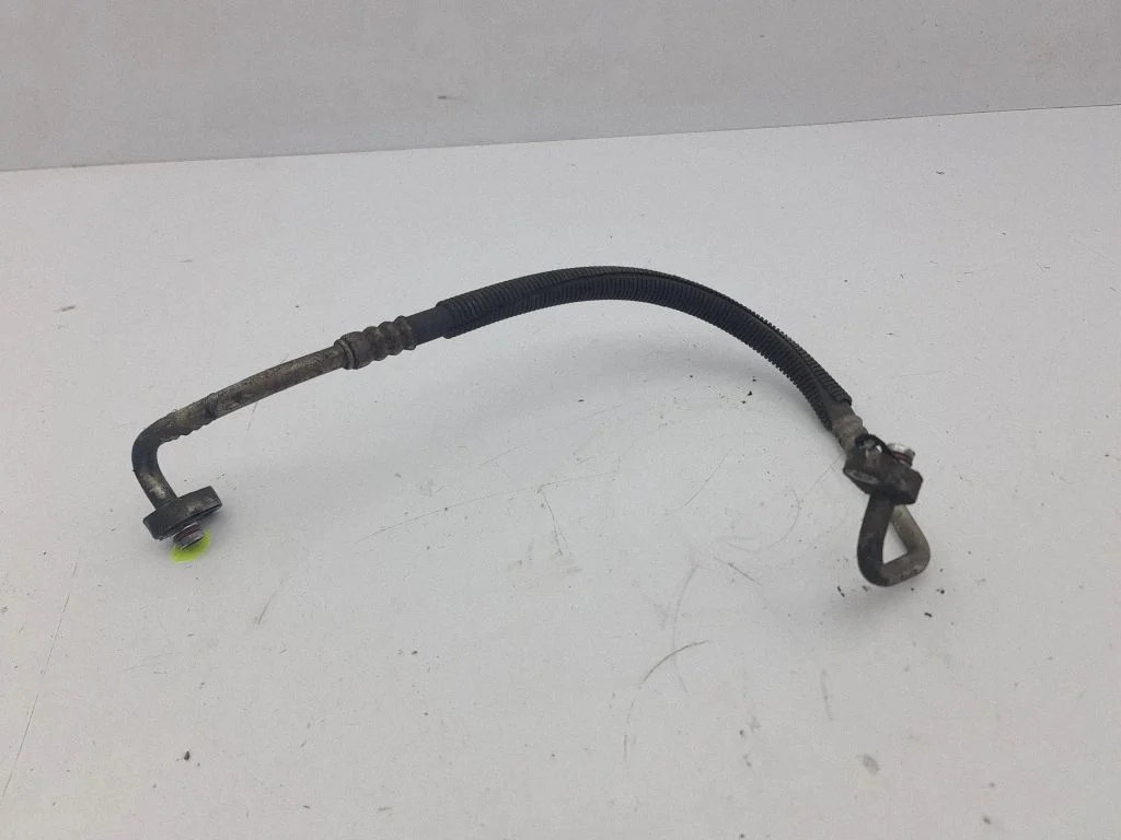Air conditioning (A/C) pipe/hose