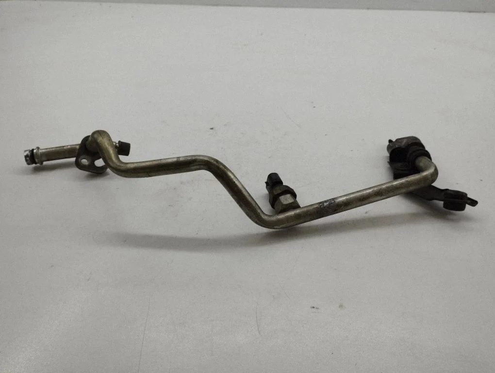 Air conditioning (A/C) pipe/hose