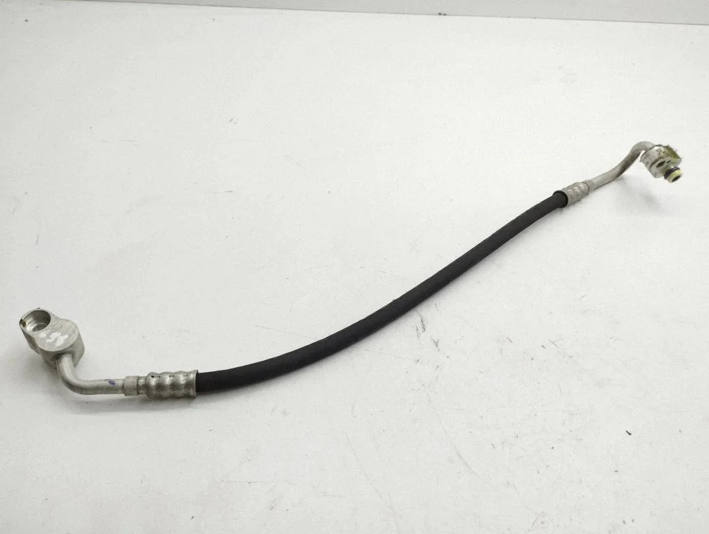 Air conditioning (A/C) pipe/hose 4L0820739