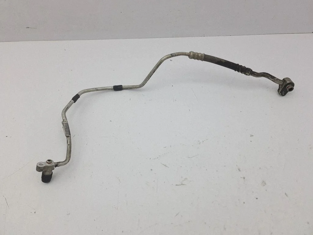 Air conditioning (A/C) pipe/hose