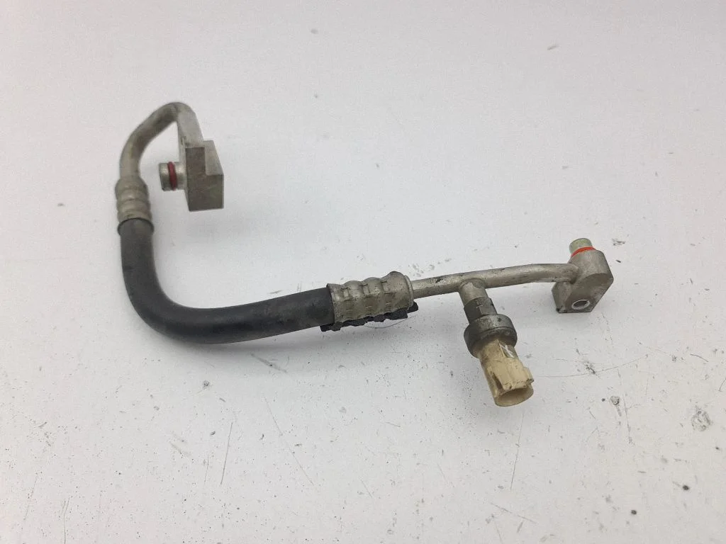 Air conditioning (A/C) pipe/hose