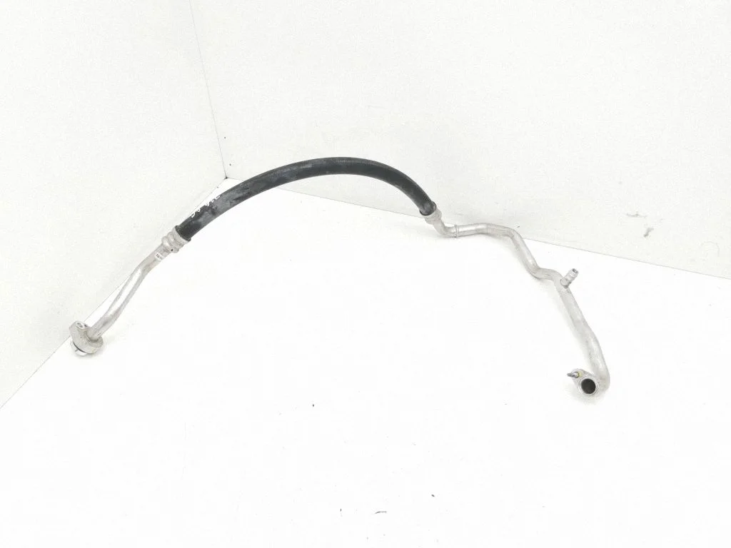 Air conditioning (A/C) pipe/hose