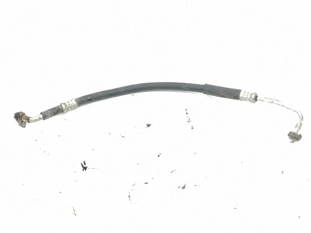 Air conditioning (A/C) pipe/hose