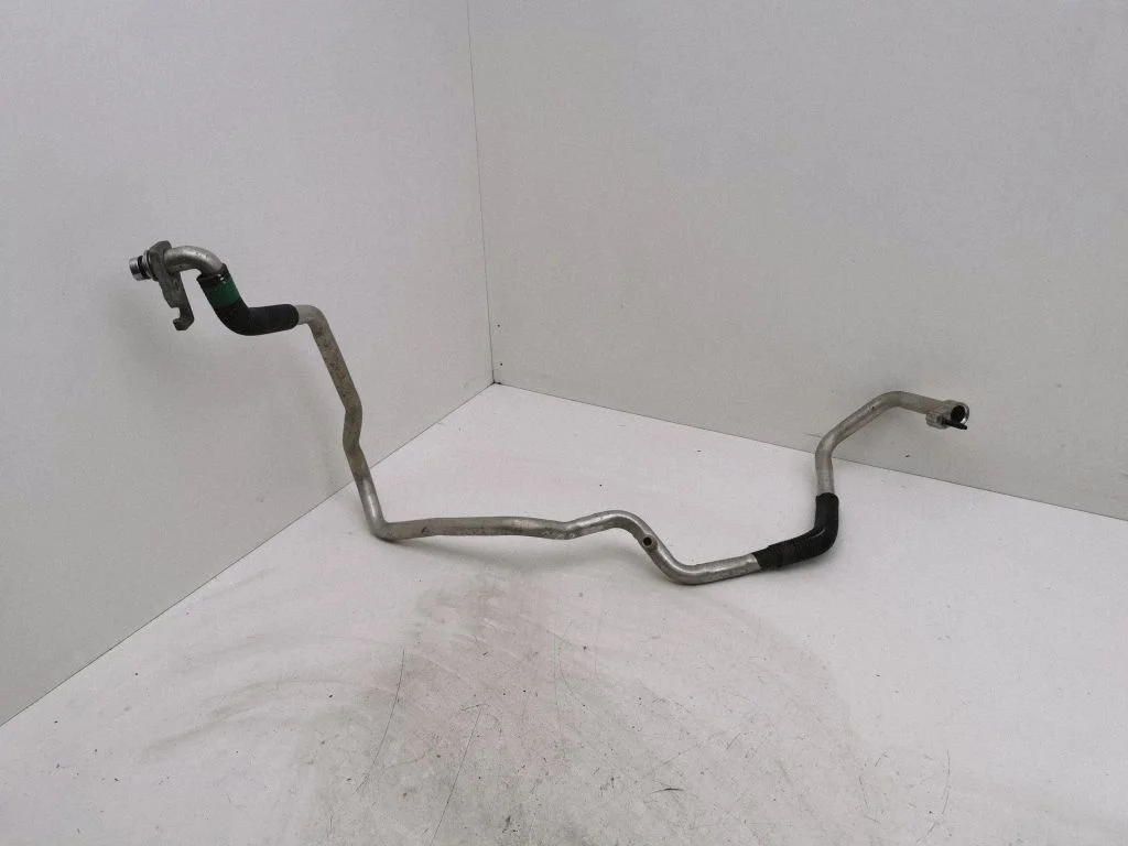 Air conditioning (A/C) pipe/hose