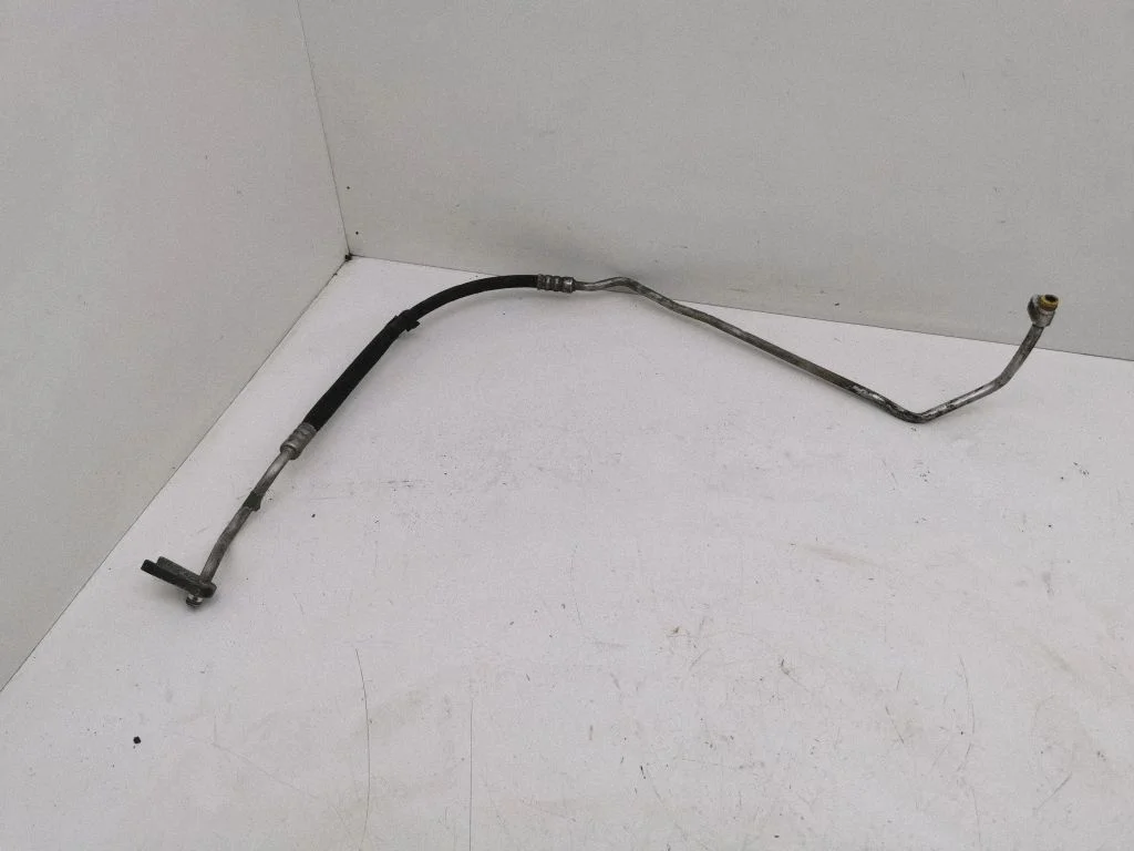 Air conditioning (A/C) pipe/hose