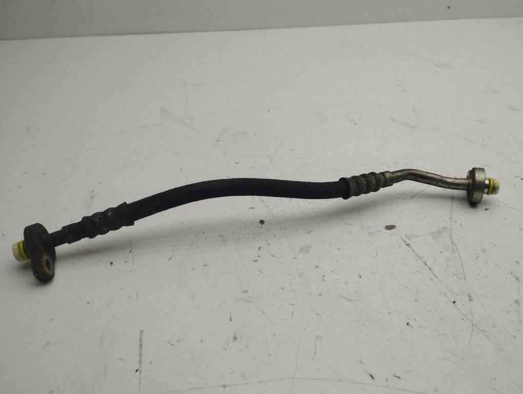 Air conditioning (A/C) pipe/hose