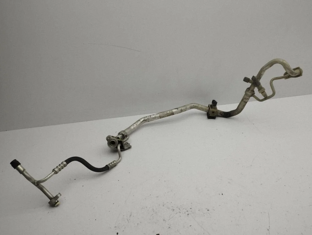 Air conditioning (A/C) pipe/hose