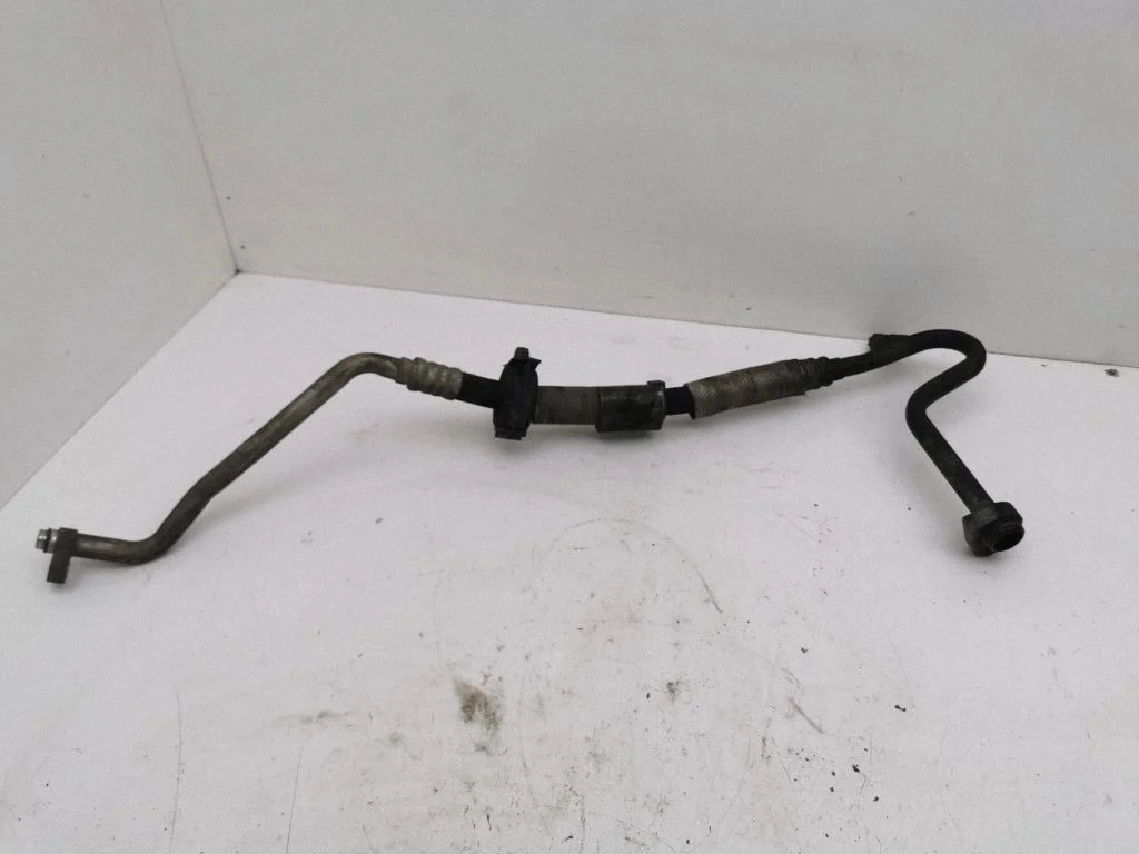 Air conditioning (A/C) pipe/hose