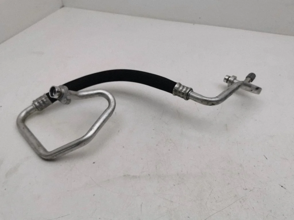 Air conditioning (A/C) pipe/hose 924805MS0A