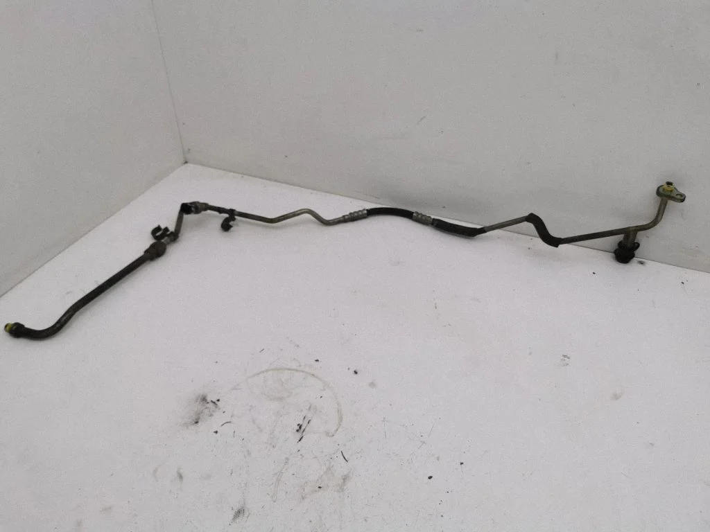 Air conditioning (A/C) pipe/hose