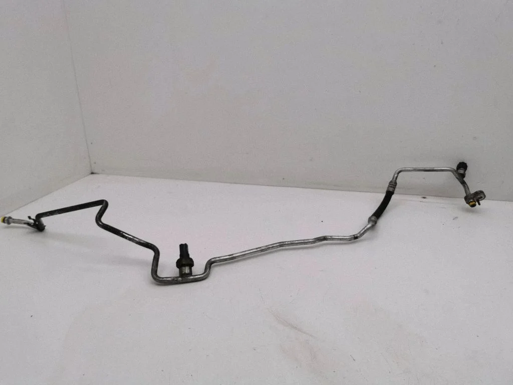 Air conditioning (A/C) pipe/hose
