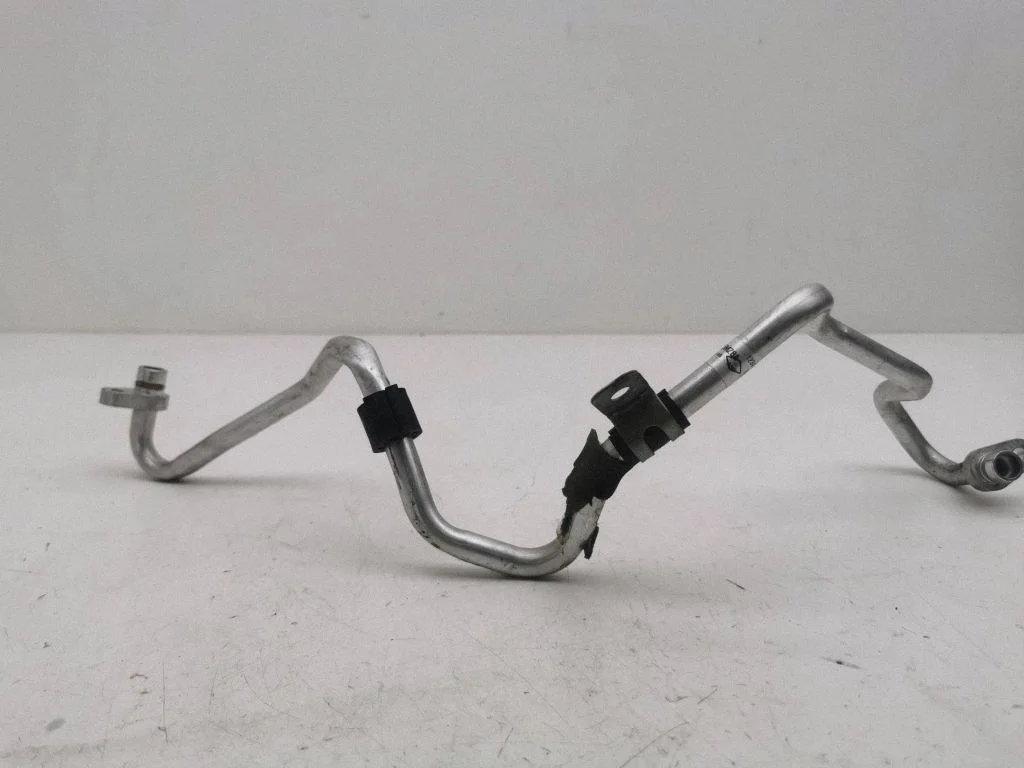 Air conditioning (A/C) pipe/hose 924415MZ8A