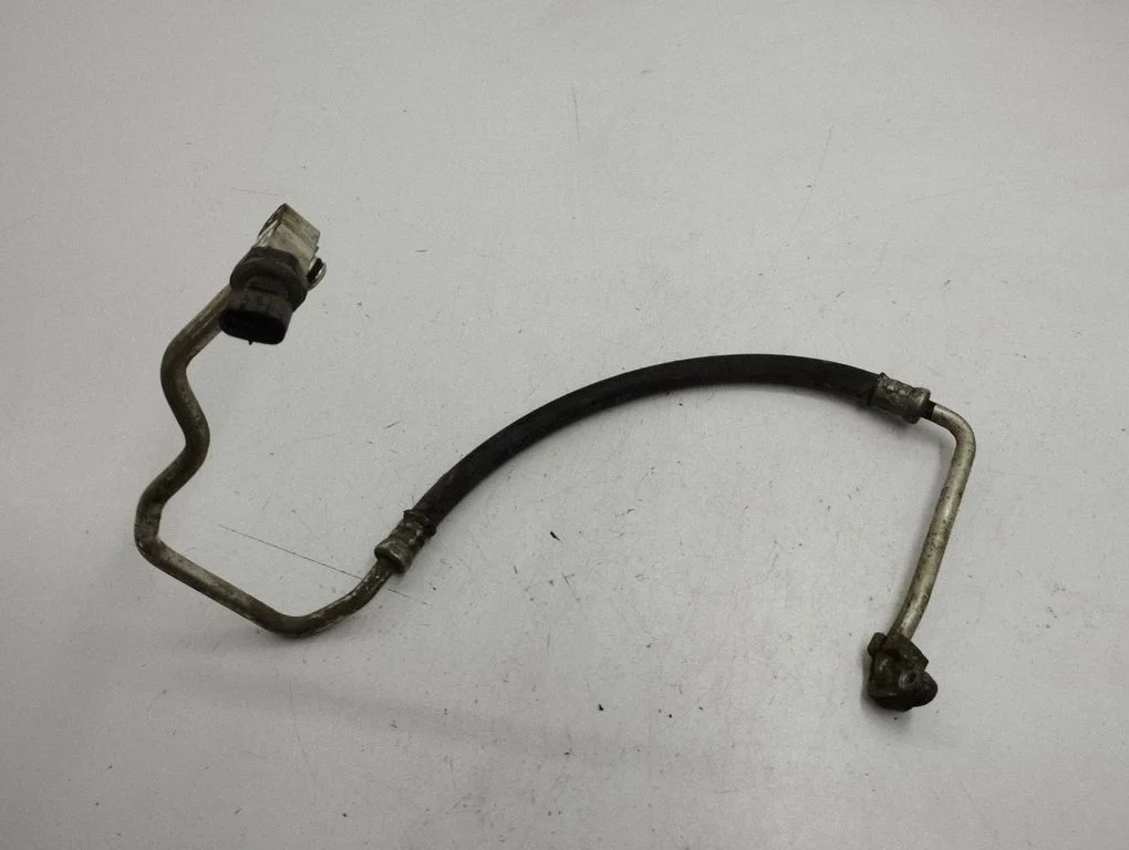 Air conditioning (A/C) pipe/hose
