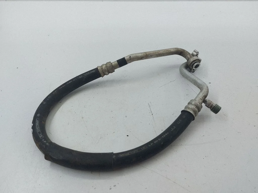 Air conditioning (A/C) pipe/hose