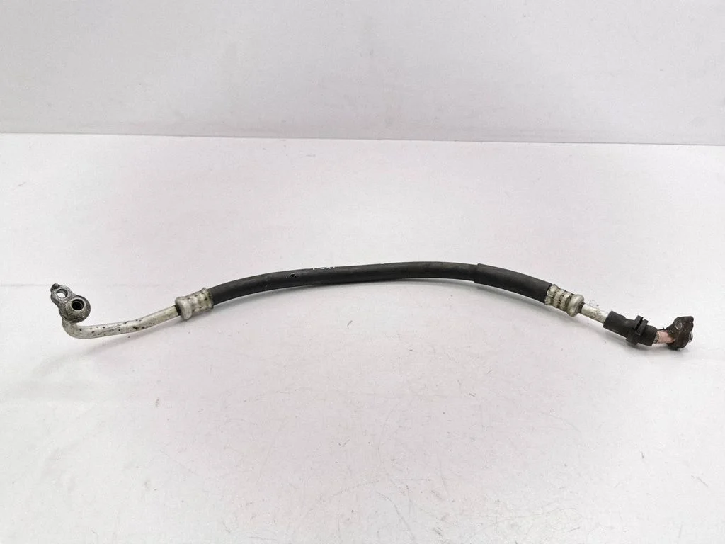 Air conditioning (A/C) pipe/hose