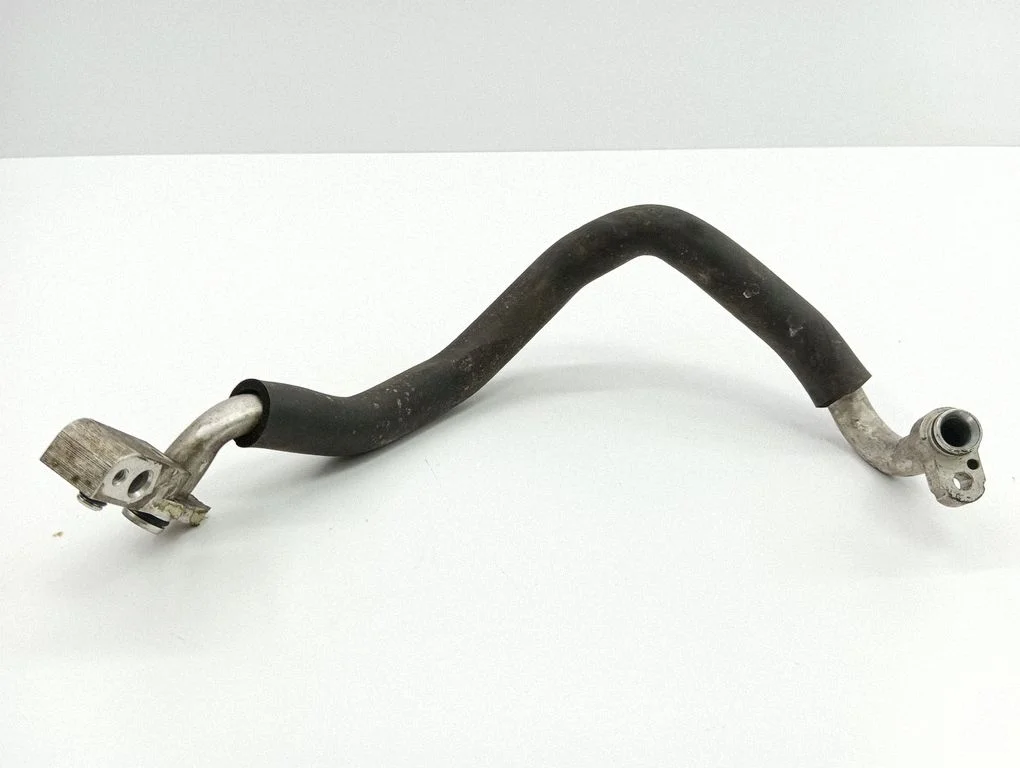 Air conditioning (A/C) pipe/hose