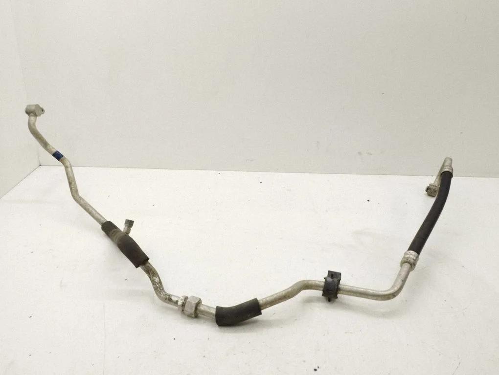 Air conditioning (A/C) pipe/hose
