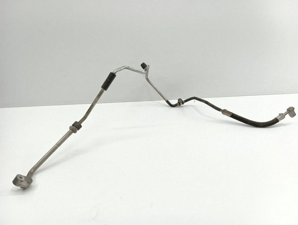 Air conditioning (A/C) pipe/hose