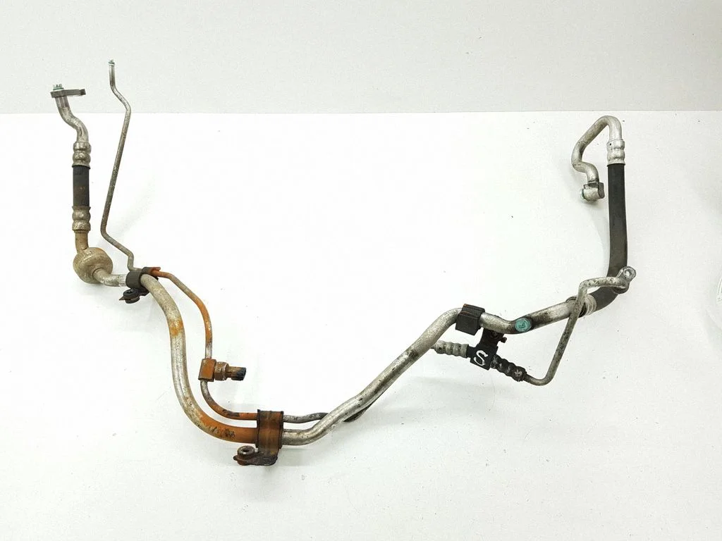 Air conditioning (A/C) pipe/hose – Hyundai i30 (2007-2012)
