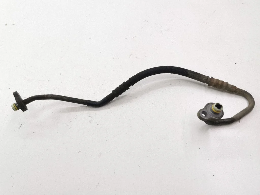 Air conditioning (A/C) pipe/hose