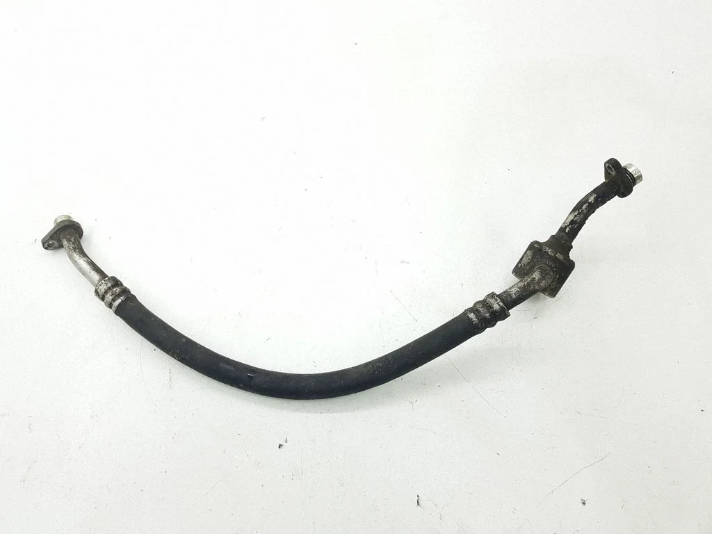 Air conditioning (A/C) pipe/hose