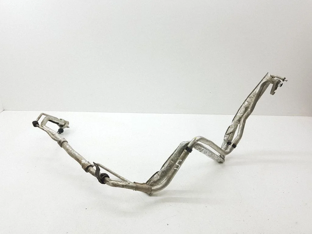 Air conditioning (A/C) pipe/hose DG9H19E881DC