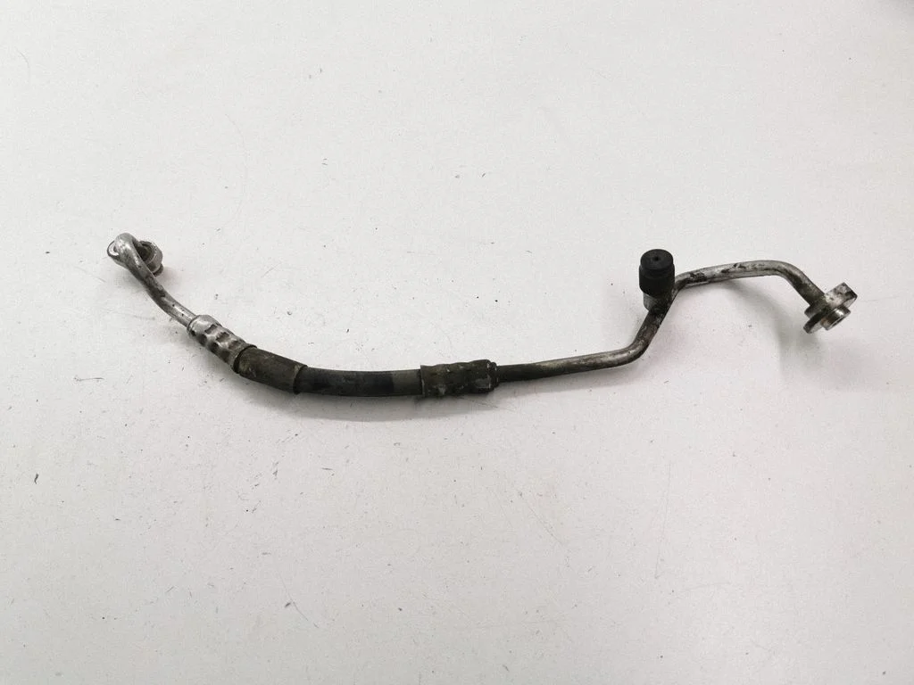 Air conditioning (A/C) pipe/hose