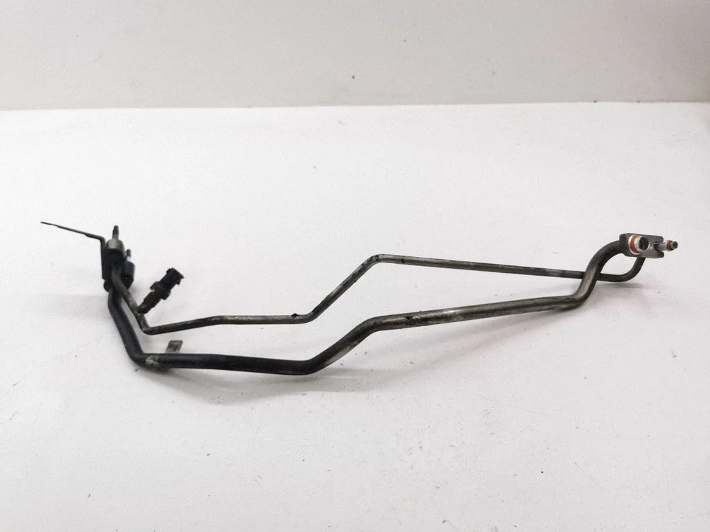 Air conditioning (A/C) pipe/hose 04596558AE