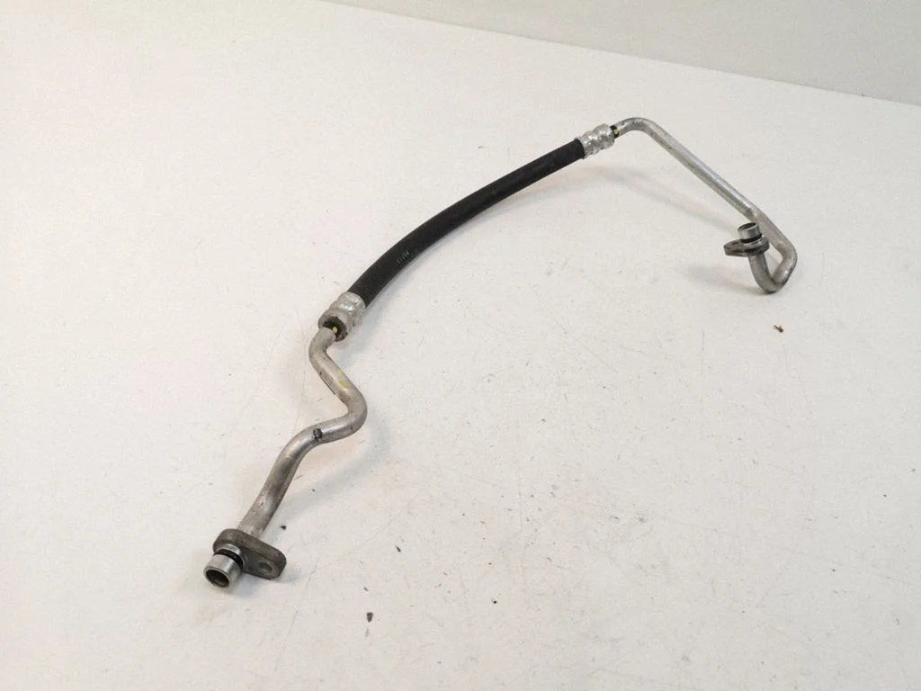 Air conditioning (A/C) pipe/hose
