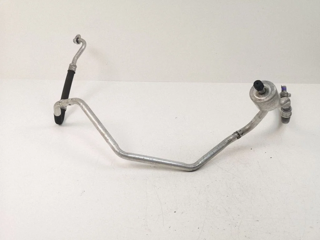 Air conditioning (A/C) pipe/hose
