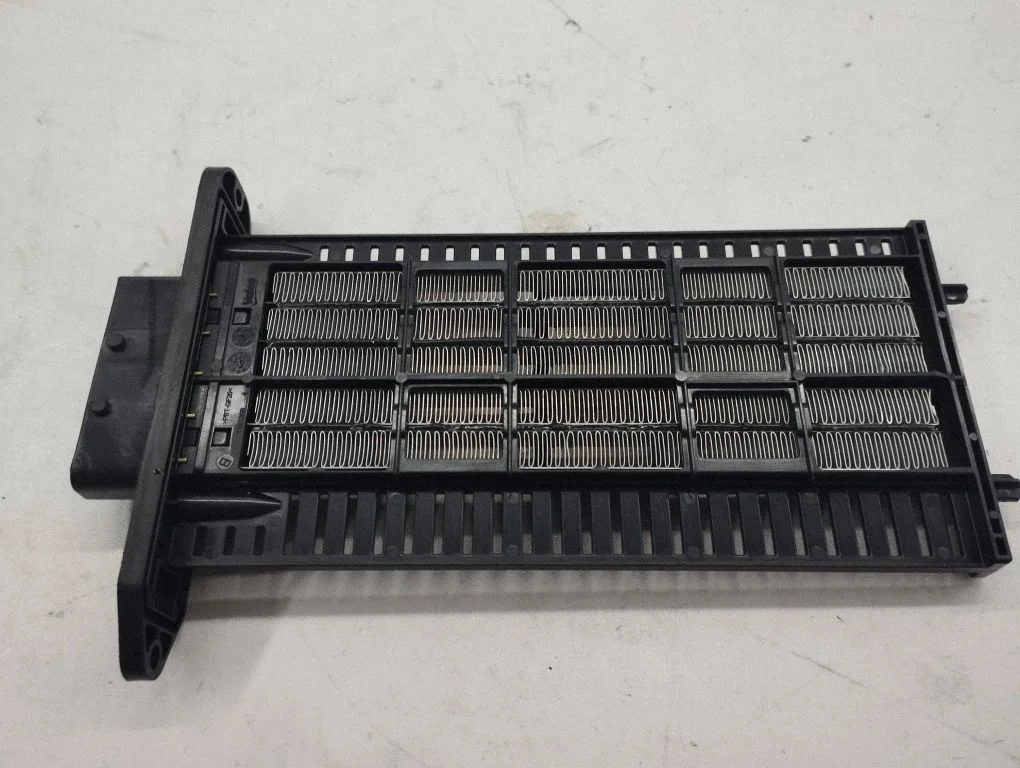 Elektriskais salona krāsniņas radiators T68106B