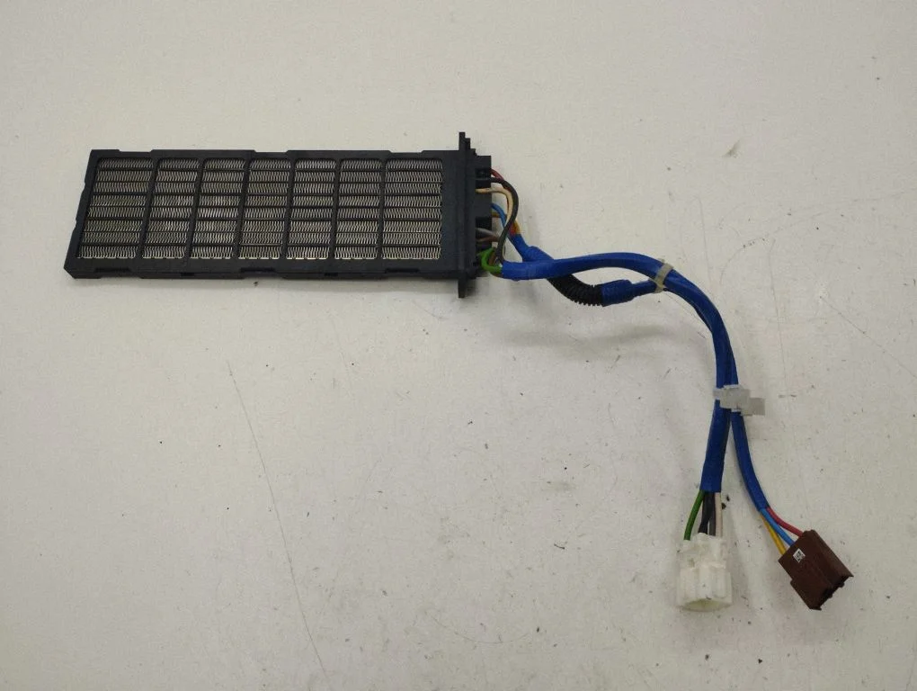 Elektriline salongi küttekeha radiaator MF0134100752