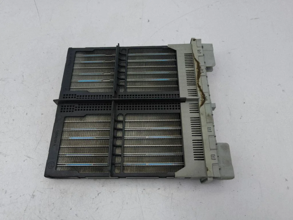Elektriskais salona krāsniņas radiators A2048300461